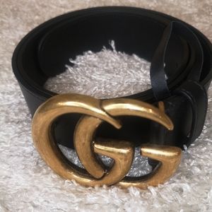 Gucci Black Leather Belt with Gold Double G Buckle